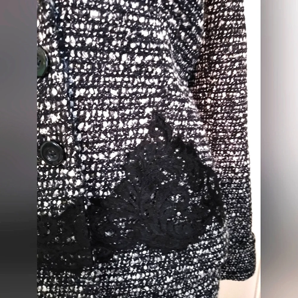 EXQUISITE ESCADA WOOL COTTON BLEND BLACK WHITE TWEED BOUCLE LACE SKIRT SUIT 10/8 - Picture 3 of 10